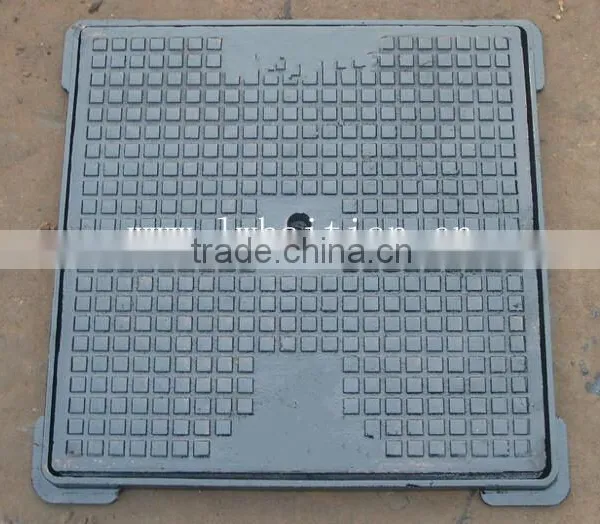 Medium Duty C250 Triangular Telecom Manhole Cover photo-4