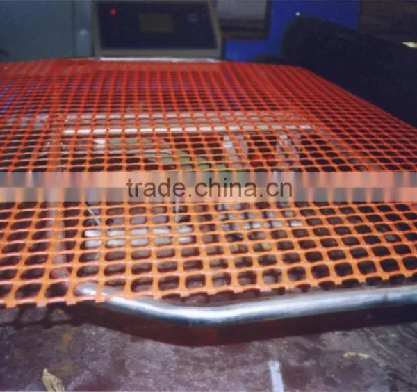 Safety net making machine