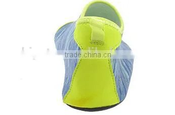 Women and Men Quick Drying Aqua Water Shoes photo-4