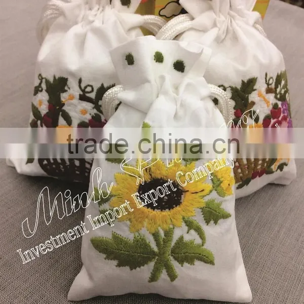 Air Refresh Flower Embroidery Fragrant Bags/ Sachet Powder/ Cloths Bag photo-3