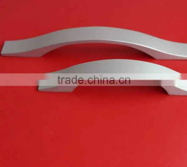 Aluminium Handles /Pulls for Furniture/Bathroom Cabinet