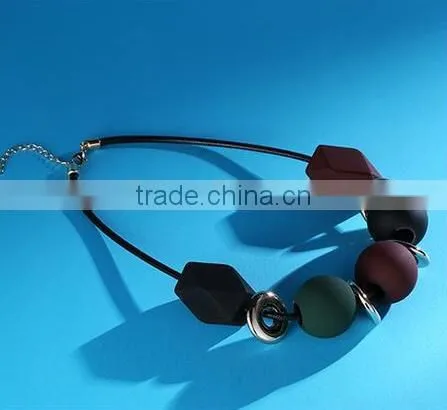 Chunky Matta Beads Leather Choker Necklace Geometric Chunky Forest Beads Silver Space Beads Choker Necklace Geometric Necklace photo-3
