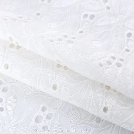 High Quality Swiss White Cotton Lace Embroidery Fabric photo-2
