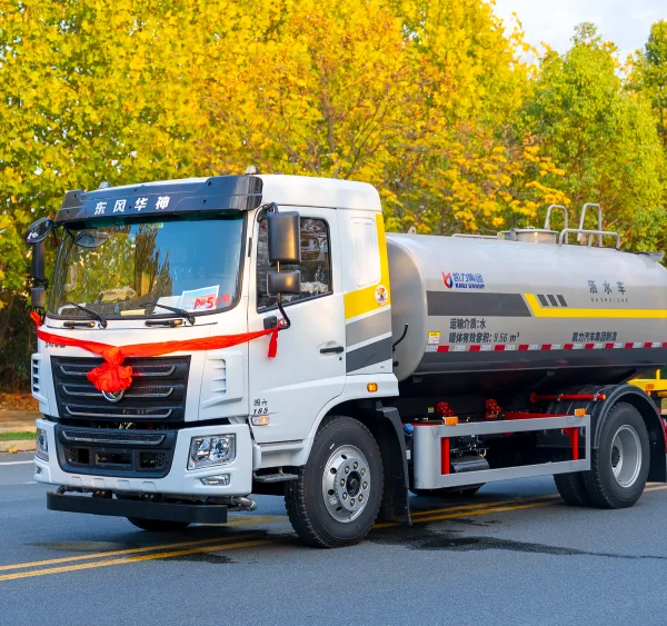 Dongfeng 14cbm Water Tank Fire Fighting Vehicle 14000L Foam Tank Fire Rescue Vehicle