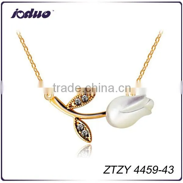 New Fashion Design Flowers Pendant Necklace Jewelry Chain