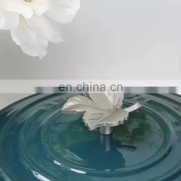 Small Animal Handle China Color Enamel Coated Cast Iron Cooking Pot photo-2