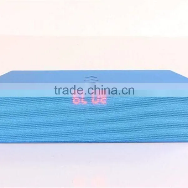 2016 China Factory Newest High Quality Music Mini Portable Bluetooth Speaker photo-3