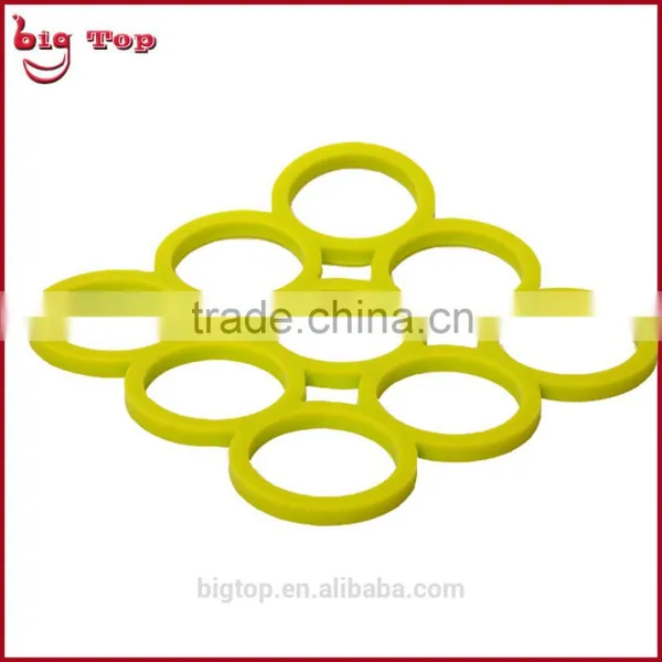 BT0120 Wholesale Silicone Square Shapes Heat Resistant Table Mat With 9 Round Shape Pot Holder Table Mat Insulating Pat Cup Mat photo-4