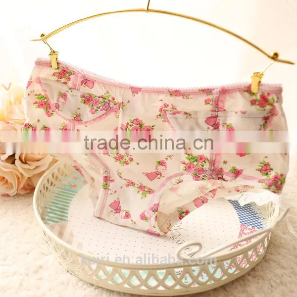 Different Printing Pattern Fashion Ladies Underwear Panties in Stock photo-6