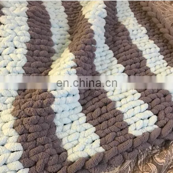YUANYUAN Jiangsu Wholesale Chenille Thick Chunky Yarn For Cat Beds Dog Beds photo-5