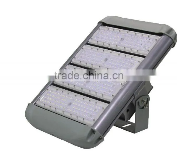 Shenzhen SNC Manufacturer Factory Price New High Lumen UL DLC Listed Outdoor Led Flood Light 240W photo-2