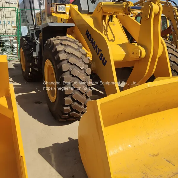 The Latest Used Komatsu WA320 Loaders for Sale photo-2