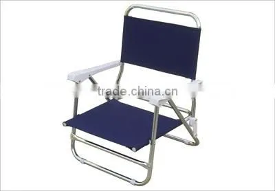 Foldable chair with arms and carry case