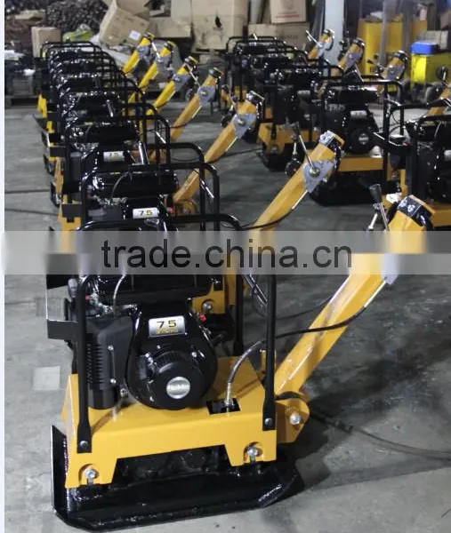 Gasoline Engine Vibrating Plate Compactor photo-3