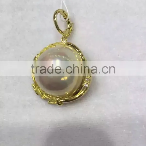 20-21mm Seawater Mabe Pearl Earring photo-2
