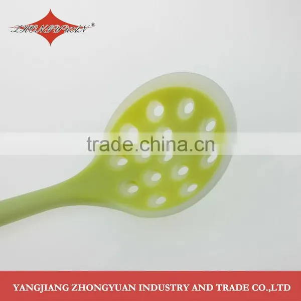 Kitchen Accessory Food Grade Silicone Skimmer Slotted Ladle With Soft 2 Color Handle photo-3