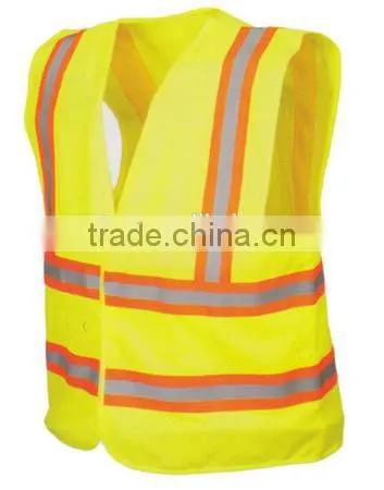 China Custom Roadway Safety Reflective Safety Vest for Worker photo-4