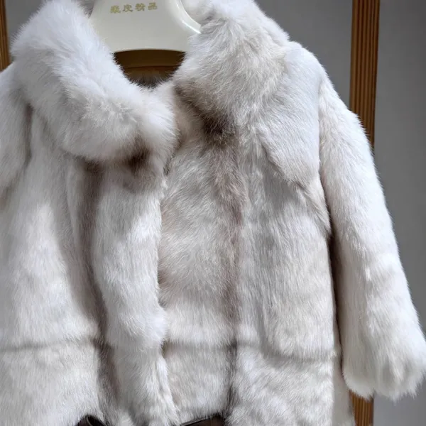 Stand-collar Fur Coat for Women Gentle and Luxurious Winter High-end photo-2