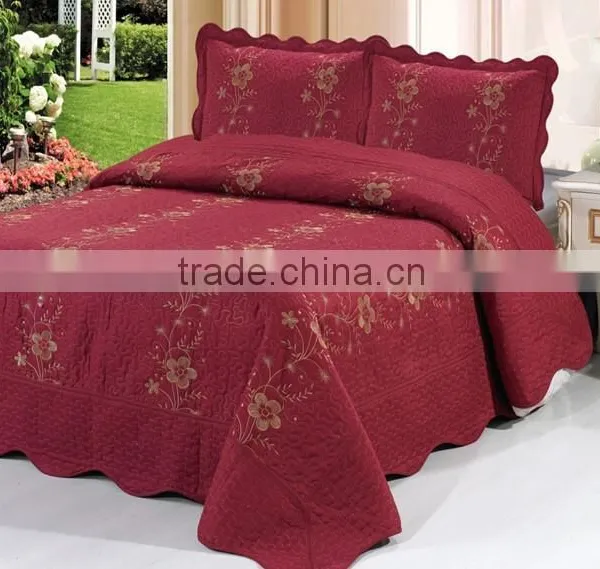 Hot Sale 3Pcs Embroidered Quilt Set photo-1