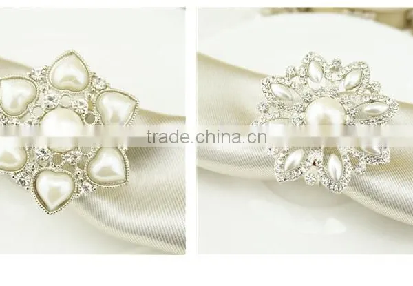 High Quality Gold Silver Alloy Rhinestone Napkin Ring for Wedding Chair Decoration photo-5
