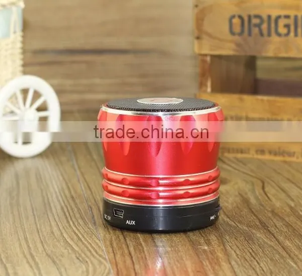 Factory Direct New Mini Portable Speaker Bluetooth Speaker Portable Small Steel Gun photo-2