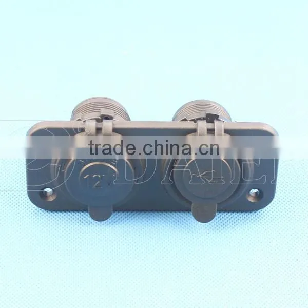Panel Mounted Micro USB Car Charger 2 Port And Car 12V DC Socket photo-2