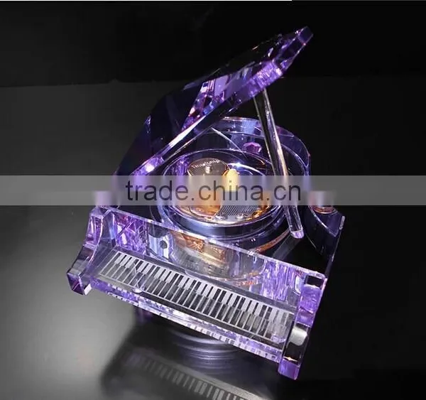 2016 Popular Piano Shape Melody Crystal Music Box photo-2