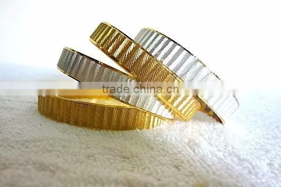 Fancy Metal Bracelet Set photo-2