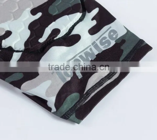 Padded Compression Protective Sport Short Sleeve Compression T Shirt and Shorts photo-4