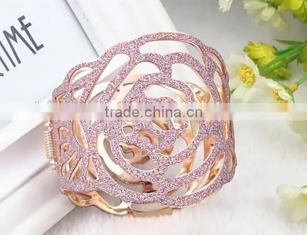 Popular Frosted Rose Bangles for Girls Jewelry,gold Hollow Iron Bangle in Yiwu photo-2