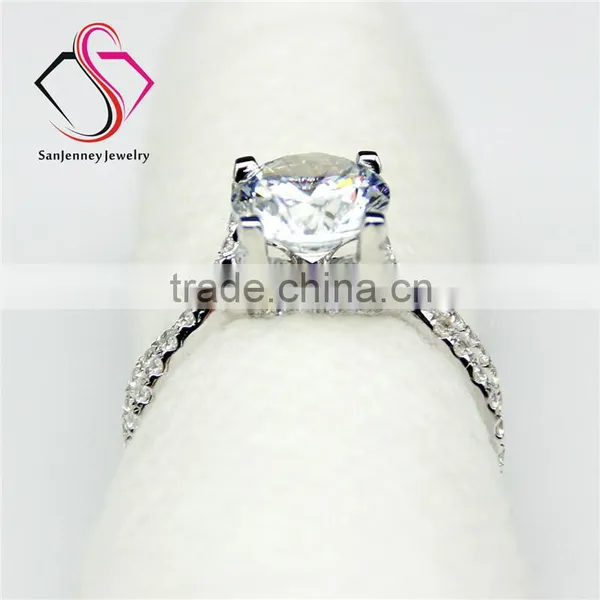 Round Brilliant Cut Moissanite 2CT 8.0mm Center 14k 18k White Yellow Gold Diamond Engagement Ring photo-4