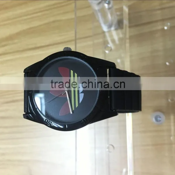 Hot-selling Leave Dial Black Alloy Case Leather Band Quartz Watch photo-2