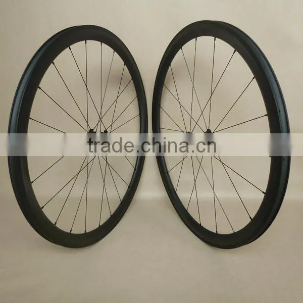 Road Carbon 38mm Clincher Wheelset 25mm Wide U Shape Bicycle Wheels Sapim D-light Spokes