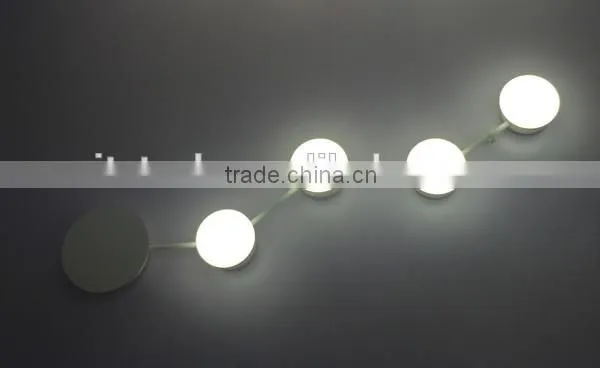 HOT SALE! FLEXIBLE LED WALL LAMP photo-3