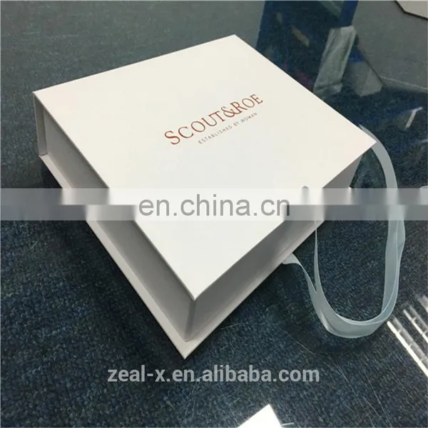 2017 Shiny Ribbon White Rigid Box With Rose Gold Stamping Box for Hot Underwear photo-6