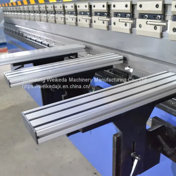FCNC-170T/6000 CNC Press Brake photo-4