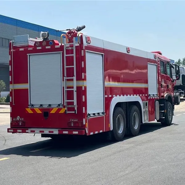 Howo 12-ton Foam Fire Truck, a Professional Choice for Emergency Management Departments and Petrochemical Enterprises photo-4