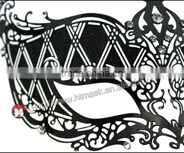Black Swan Metal Filigree Laser Cut Venetian Masquerade Mask w/ Rhinestones NEW photo-3