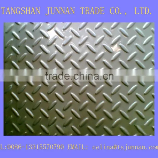 Hot Rolled Checkered Steel Plate in Steel Sheet photo-2