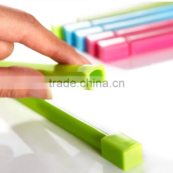 Mini Colored Plastic Bag Seal Clips for Home and Kitchen Tools photo-2