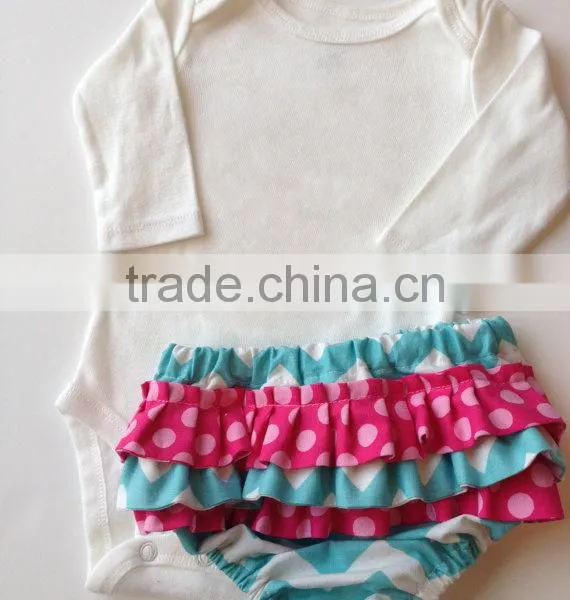 Incredibly Sweet Baby Linen Shorts and Accessories Embellished Chic Briefs for Boys photo-6