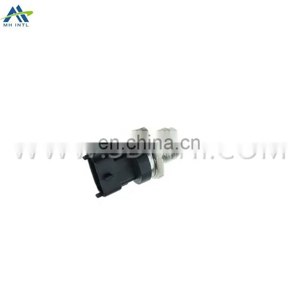 Auto Parts Fuel Rail High Pressure Sensor 504247741 For IVECO photo-2