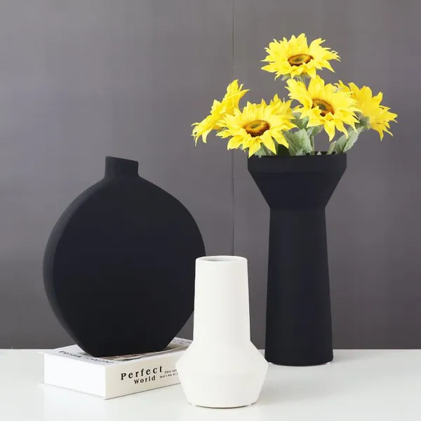Large White Black Round Hand Made Ceramic Vase Home Decoration For Exhibition Hall Office photo-2