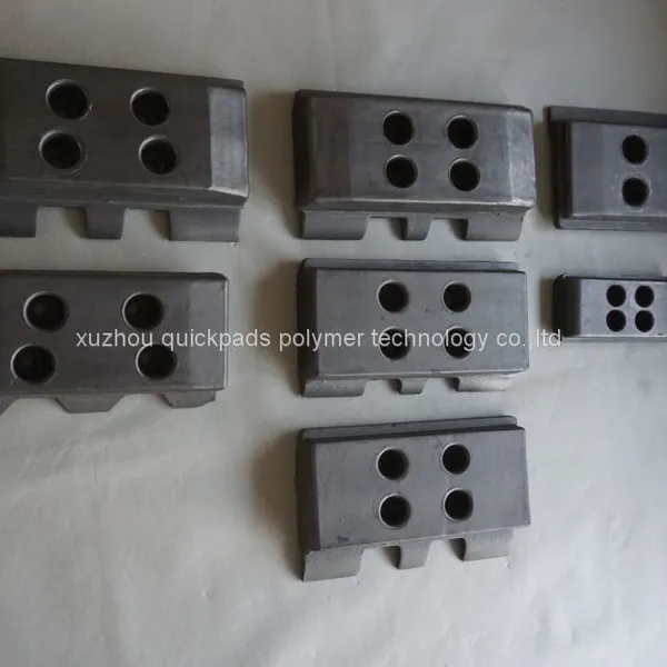 OEM Rubber Pads Track Shoe for Crawler Loader Customized Rubber Track Pads for Bulldozer photo-3