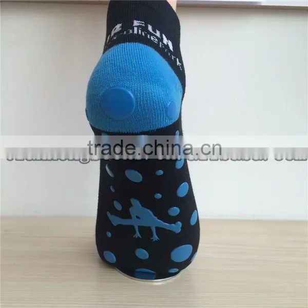 Trampoline Jump Gripper Socks Non Slip Grip Socks For Jump Compression Indoor Trampoline Park Socks photo-4