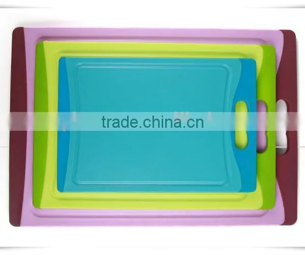 Food Grade Bread Custom Plastic Vegetable Kitchen Cutting Board Cb012 photo-3
