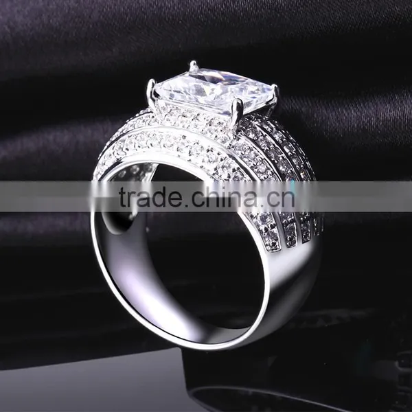 China Factory Price Pave Setting CZ Luxury Marriage Gift 18K Gold Ring Jewelry Plated photo-6