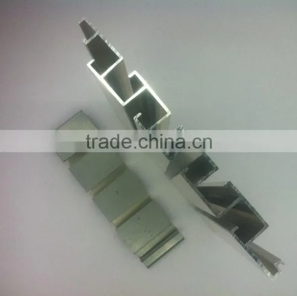 Double Sides Mega Hanger Slatwall Aluminum Panel for Poster Display Showing photo-6