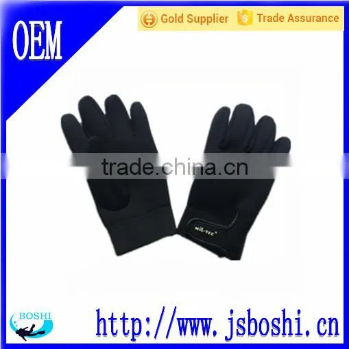 Stretchy 3MM Neoprene Swimming Glove photo-2