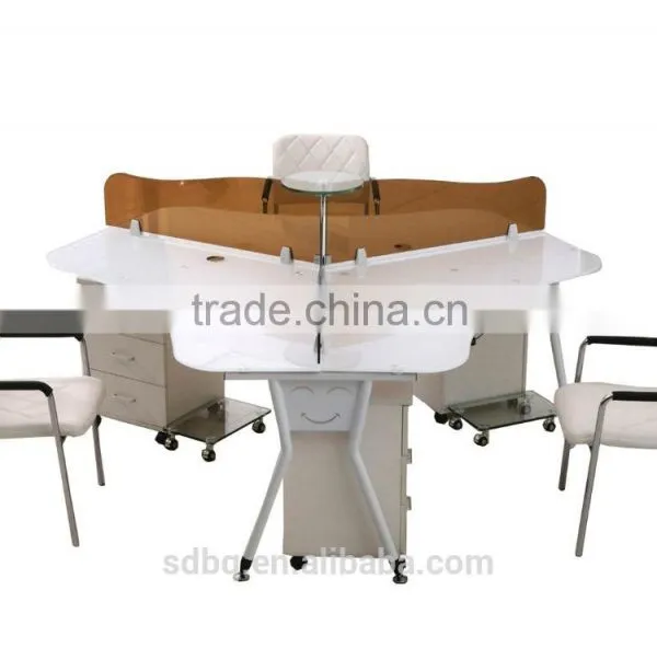 PT-C0406 Workstation for 3 Person With Designer Glass Partition Glass Top